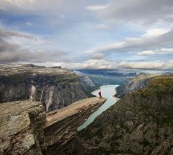 La lingua del Troll (Roccia Trolltunga), Odda, ...