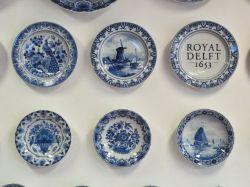 Royal Delft l'unica fabbrica originale di ceramica in attività dal XVII secolo