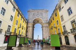 L'Arco da Rua Augusta nel centro di ...