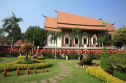 Sala Loi temple a Nakhon Ratchasima, la città della Thailandia nord-orientale anche nota come Khorat - © Blanscape / Shutterstock.com