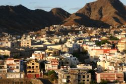 La città di Mindelo si trova sull'isola di São Vicente a Capo Verde, Africa - © Juhana Lampinen / Shutterstock.com
