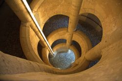 La scala a spirale del castello del Munot, tra i monumenti simbolo di Schaffhausen  - © Natali Glado / Shutterstock.com