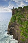 Scogliera Tempio Pura Uluwatu Bali Indonesia - © saiko3p / Shutterstock.com