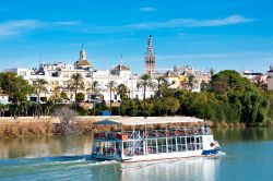 Una veduta del fiume Guadalquivir e ...