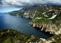 Slieve League la costa selvaggia dell' Irlanda nella contea di Donegal