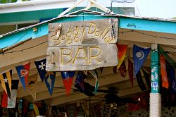 Il famoso Soggy Dollar Bar a Jost Van Dyke casa dell'originale Painkiller - © Guendalina Buzzanca / thegtraveller.com