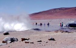 Sorgente termale Bolivia sulle Ande -  Foto di Giulio Badini i Viaggi di Maurizio Levi 