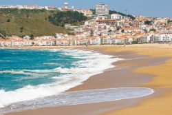 Spiaggia di Nazaré, Portogallo.