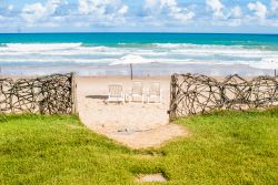 Spiaggia oceanica nei pressi di Recife, Stato di Pernambuco, Brasile - © Undivided / Shutterstock.com