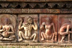 Tempio buddista a Paharpur in  Bangladesh - © mname / Shutterstock.com