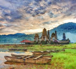 Tempio di Komala Tirta, Isola di Bali, Indonesia