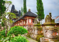 Il Tempio di Pura Beji a Bali in Indonesia - © Khoroshunova Olga / Shutterstock.com