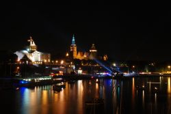I Terrapieni di Chrobry (Waly Chrobrego) a Stettino in Polonia, ripresi di notte - © donvictorio@o2.pl  / Shutterstock.com
