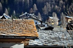 I tetti in sasso tipici de La Thuile in Valle d'Aosta
