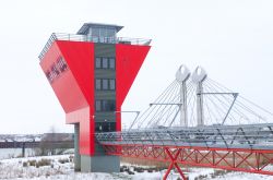 Torre di controllo dei ponti automatici di Zwolle in Olanda - © hans engbers / Shutterstock.com 
