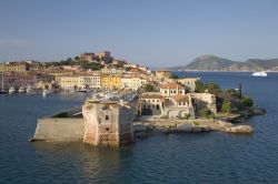 Portoferraio, Isola d'Elba: la Torre della ...