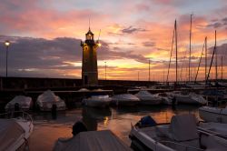 Desenzano del Garda al tramonto - Con il calar ...