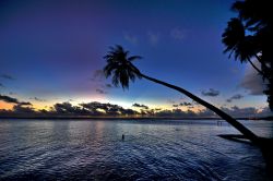 Tramonto a Fakarava fotografato dalla Pensione Havaiki