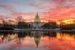 Tramonto di fuoco a Washington DC, USA - © ...