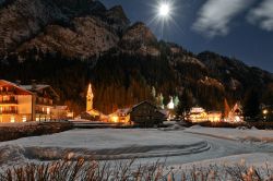 Gressoney-Saint-Jean ripresa in notturna - Cortesia Regione Valle d'Aosta, foto di Enrico Romanzi