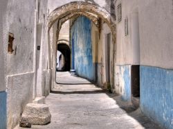 Via della Kasbah di Biserta (Bizerte) in Tunisia - © LouLouPhotos / Shutterstock.com