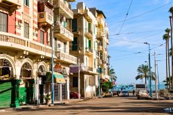 Via del centro di Alessandria la grade città del nord dell'Egitto, che si trova appena ad ovest del Delta del Nilo - © krechet / Shutterstock.com