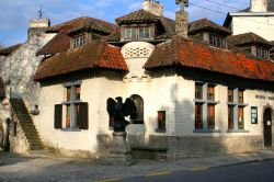 Il villaggio di Waterloo in Vallonia, Belgio. Nel 1815 fu teatro di una delle più grandi battaglie della storia, che sancì la fine di Napoleone - © Pawel Kielpinski / Shutterstock.com ...