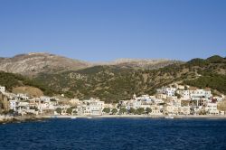 Il Villaggio di Diafani si trova sulla costa ...