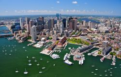 Veduta aerea di Boston, capitale del Massachusetts ...