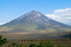 Il Vulcano Ol Doinyo Lengai, vicino al Lago Natron in Tanzania - © Aleksandr Sadkov / Shutterstock.com