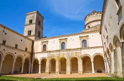 L'Abbazia di San Michele Arcangelo, una delle chiese più importanti della Basilicata: si trova a Montescaglioso - © Mi.Ti. / Shutterstock.com