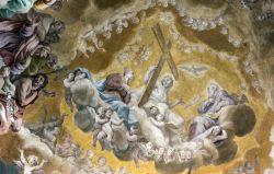 Affresco nel duomo di Asti, Piemonte. All'interno della cattedrale sono presenti numerose opere pittoriche di grande pregio - © Claudio Giovanni Colombo / Shutterstock.com
