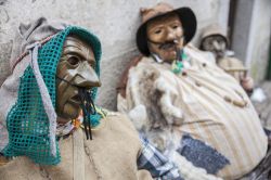 Alcune maschere tipiche del carnevale di Schignano in Lombardia - © Restuccia Giancarlo / Shutterstock.com
