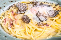 Anche la carbonara tartufata alla Fiera dei Sapori di Frascati evento sui Castelli Romani del Lazio