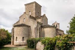 Antica chiesa in stile carolingio a Germigny-des-Pres in Francia