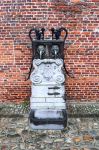 Antica fontana nel quartiere storico Grand Beguinage a Leuven, Fiandre, Belgio.
