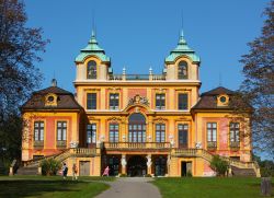 Antico castello di Ludwigsburg, Germania: noto come Versailles di Swabia, è stato costruito nel 1704. Il villino di caccia, in questa immagine, risale agli anni 1716-1723 - © Borisb17 ...