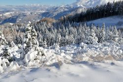 Appennino modenese in iverno siamo nella zona di Frassinoro