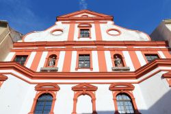 Architettura della chiesa di San Giorgio a Sopron, Ungheria.



