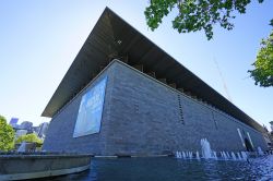 Architettura della National Gallery of Victoria di Melbourne, Australia - © EQRoy / Shutterstock.com