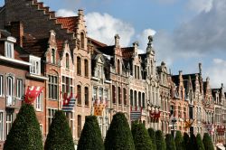 Architettura in Old Square a Leuven, Fiandre, Belgio.

