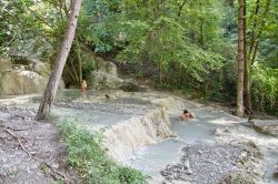 Bagni San Filippo una SPA naturale in Toscana - © Avillfoto / Shutterstock.com