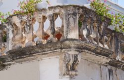 Balcone del Palazzo Delli Santi a Manfredonia - © Mi.Ti. / Shutterstock.com