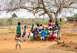Bambini in un villaggio vicino a Malindi in Kenya - © Marius Dobilas / Shutterstock.com