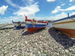 Barche al porto di Salina, Sicilia - Le imbarcazioni ormeggiate al porto di quest'isola dell'Eolie formata da sei antichi vulcani © Wead / Shutterstock.com