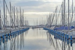 Barche nel porto di Marina di Ravenna, Emilia-Romagna