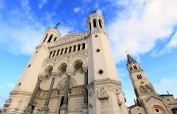 Basilica di Notre-Dame de Fourviere a Lione, Francia. E' uno dei simboli di Lione oltre che una delle chiese più belle di Francia - © mary416 / Shutterstock.com
