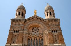 Basilica di Notre Dame de la Victoire de Lepante a Saint Raphael, Francia. Si trova in Boulevard Félix-Martin questa bella chiesa di Saint Raphael. L'edificio religioso è dedicato ...