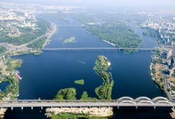 Una bella veduta aerea della capitale dell'Ucraina. La città sorge nella parte settentrionale del paese sulle rive del fiume Dnieper.



