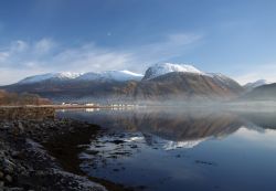 Il monte Ben Nevis fotografato dal Caledonian Canal in Scozia - © John A Cameron / Shutterstock.com